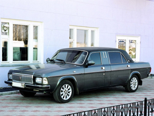 GAZ_3102_Limousine_1994.jpg