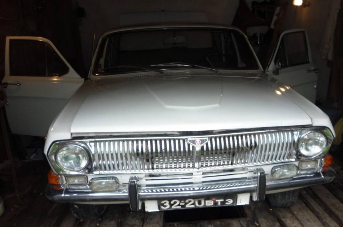 gaz-24-6596ac7e50d640ed0493684ddcb2bb56-1.jpg